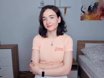 Evelyn_Grouse Chaturbate stream image from April 07, 2025