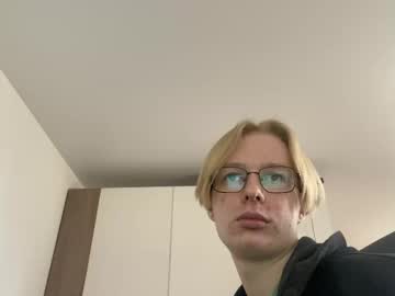_Cherry_Kiss_ Chaturbate stream image from April 07, 2025