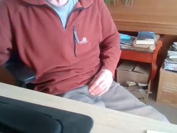 Petitwilly Chaturbate stream image from April 07, 2025
