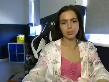 Sashaxflows Chaturbate stream image from April 07, 2025
