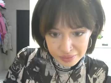 Quiet_Smile Chaturbate stream image from April 07, 2025