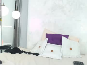 Aprilcoz Chaturbate stream image from April 07, 2025