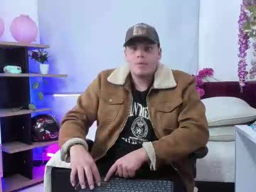 Damianreyess Chaturbate stream image from April 07, 2025