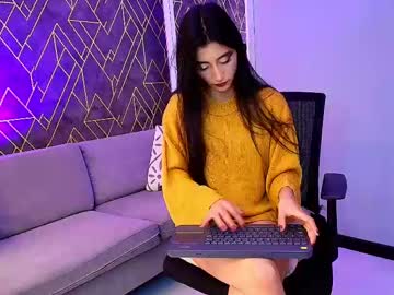 Tahara_Romanov Chaturbate stream image from April 07, 2025