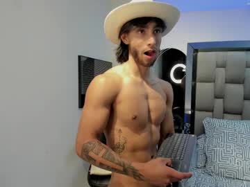Emmet_Collins Chaturbate stream image from April 07, 2025