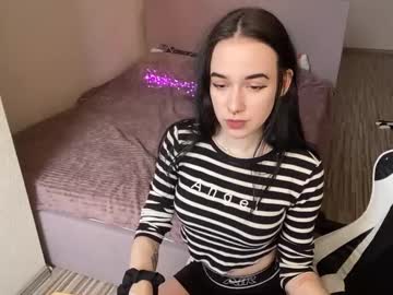 Berryyukii Chaturbate stream image from April 07, 2025