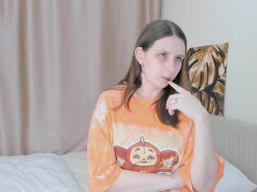 Meganbadder Chaturbate stream image from April 07, 2025
