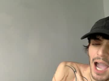 Cybertwinkx Chaturbate stream image from April 07, 2025
