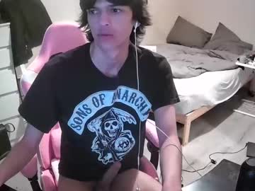 K34ton Chaturbate stream image from April 07, 2025