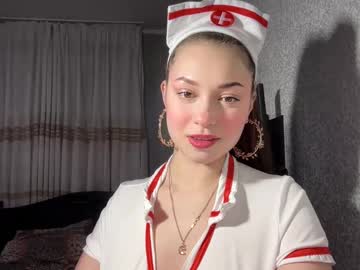 Aminarozee Chaturbate stream image from April 07, 2025