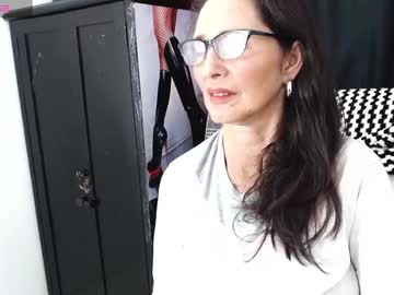 Michelle_Goldens Chaturbate stream image from April 07, 2025