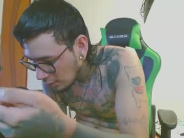 Steven200116 Chaturbate stream image from April 07, 2025