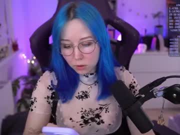 Theblue_Moonie Chaturbate stream image from April 07, 2025