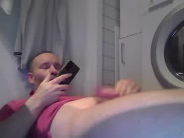 32scandinavian Chaturbate stream image from April 07, 2025