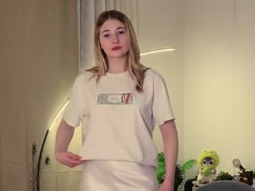 Esmagoodsell Chaturbate stream image from April 07, 2025