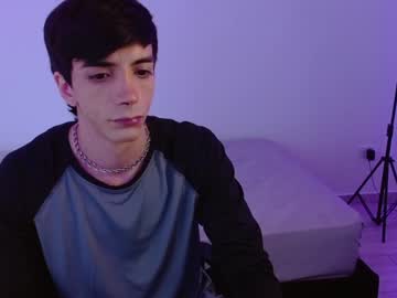 User420___ Chaturbate stream image from April 08, 2025