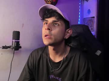Letrip__ Chaturbate stream image from April 08, 2025