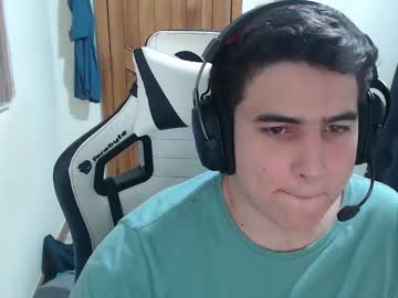 Straight_New_Here Chaturbate stream image from April 08, 2025