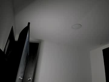 Emmaparedes Chaturbate stream image from April 08, 2025