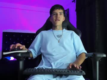 Jacob_Boyy Chaturbate stream image from April 08, 2025