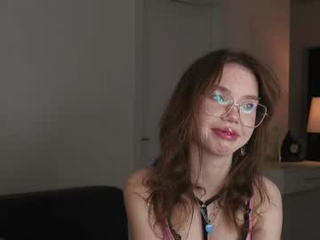 Althenadurborow Chaturbate stream image from April 08, 2025