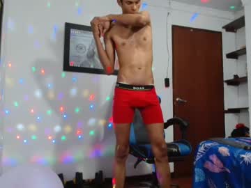 Dilan_Kinky Chaturbate stream image from April 08, 2025