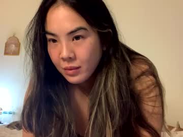 Giathelibra Chaturbate stream image from April 08, 2025