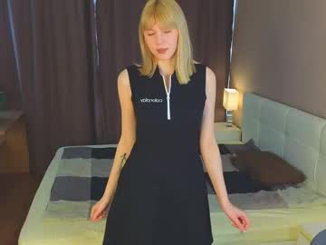 Linettehewlett Chaturbate stream image from April 08, 2025