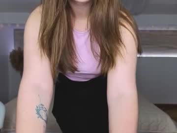 Blush_Beauty Chaturbate stream image from April 08, 2025