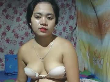 Eatallucanpussypinay Chaturbate stream image from April 08, 2025