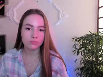 Nikki_Trixy Chaturbate stream image from April 08, 2025