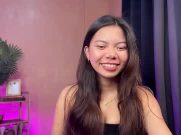 Petite_Novy Chaturbate stream image from April 08, 2025