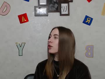 Ninapersi_ Chaturbate stream image from April 08, 2025