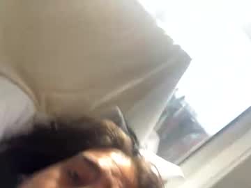 Livinlavide Chaturbate stream image from April 08, 2025
