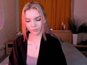 Miakupe Chaturbate stream image from April 08, 2025
