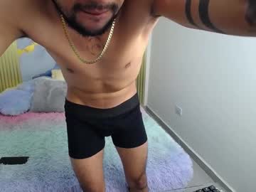 Bare_Bone Chaturbate stream image from April 08, 2025