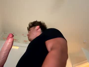 Hungkingg22 Chaturbate stream image from April 08, 2025