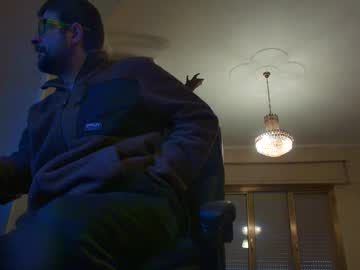 Pinopinoxxx Chaturbate stream image from April 08, 2025