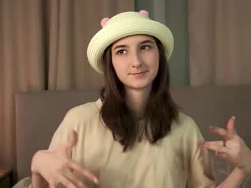 Monacoll Chaturbate stream image from April 08, 2025
