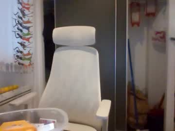 Nounoursss974 Chaturbate stream image from April 08, 2025