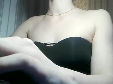 Alexablossomx Chaturbate stream image from April 08, 2025
