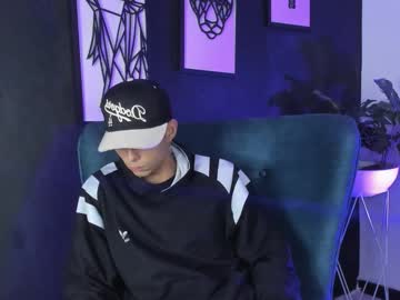 Danteolimpo Chaturbate stream image from April 08, 2025