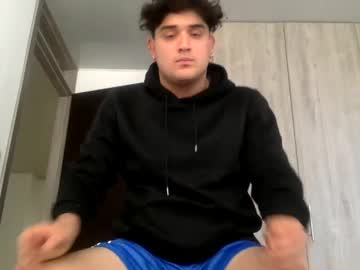 Julin_Gomez Chaturbate stream image from April 08, 2025