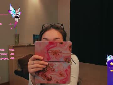 Lucyswift Chaturbate stream image from April 08, 2025