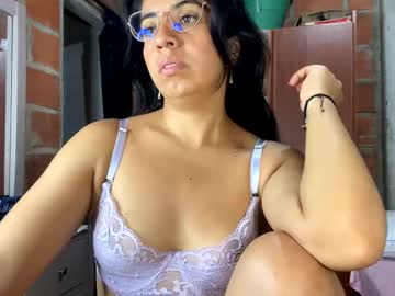 Anngela01 Chaturbate stream image from April 08, 2025