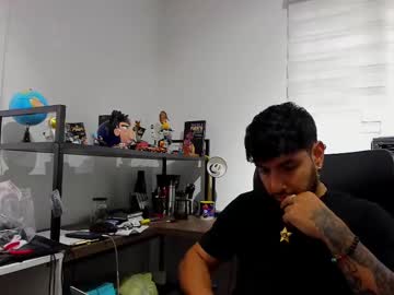 Dereck_Fiore Chaturbate stream image from April 08, 2025