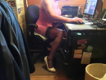 Xmichelle1 Chaturbate stream image from April 08, 2025