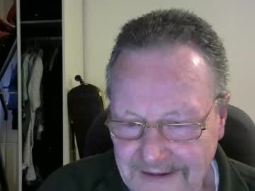 Crockett2211 Chaturbate stream image from April 08, 2025