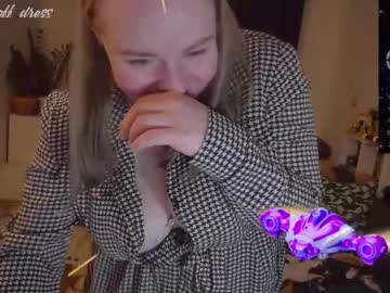 Meowut Chaturbate stream image from April 08, 2025