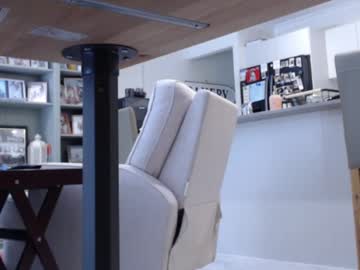 Renny_2323 Chaturbate stream image from April 09, 2025